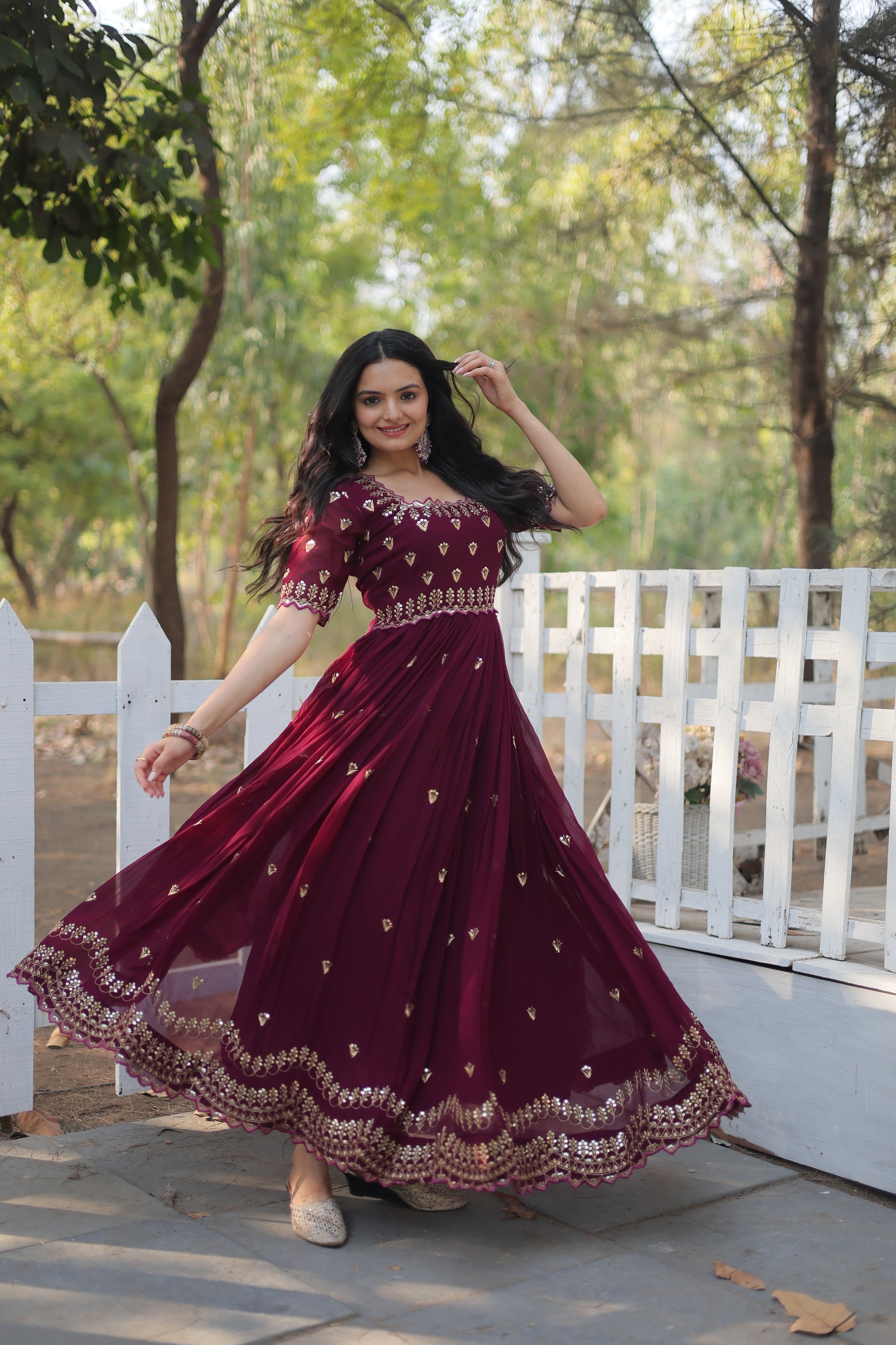 Jinisha Brown Embroidered Anarkali Gown M Jinisha Brown Embroidered Anarkali Gown M