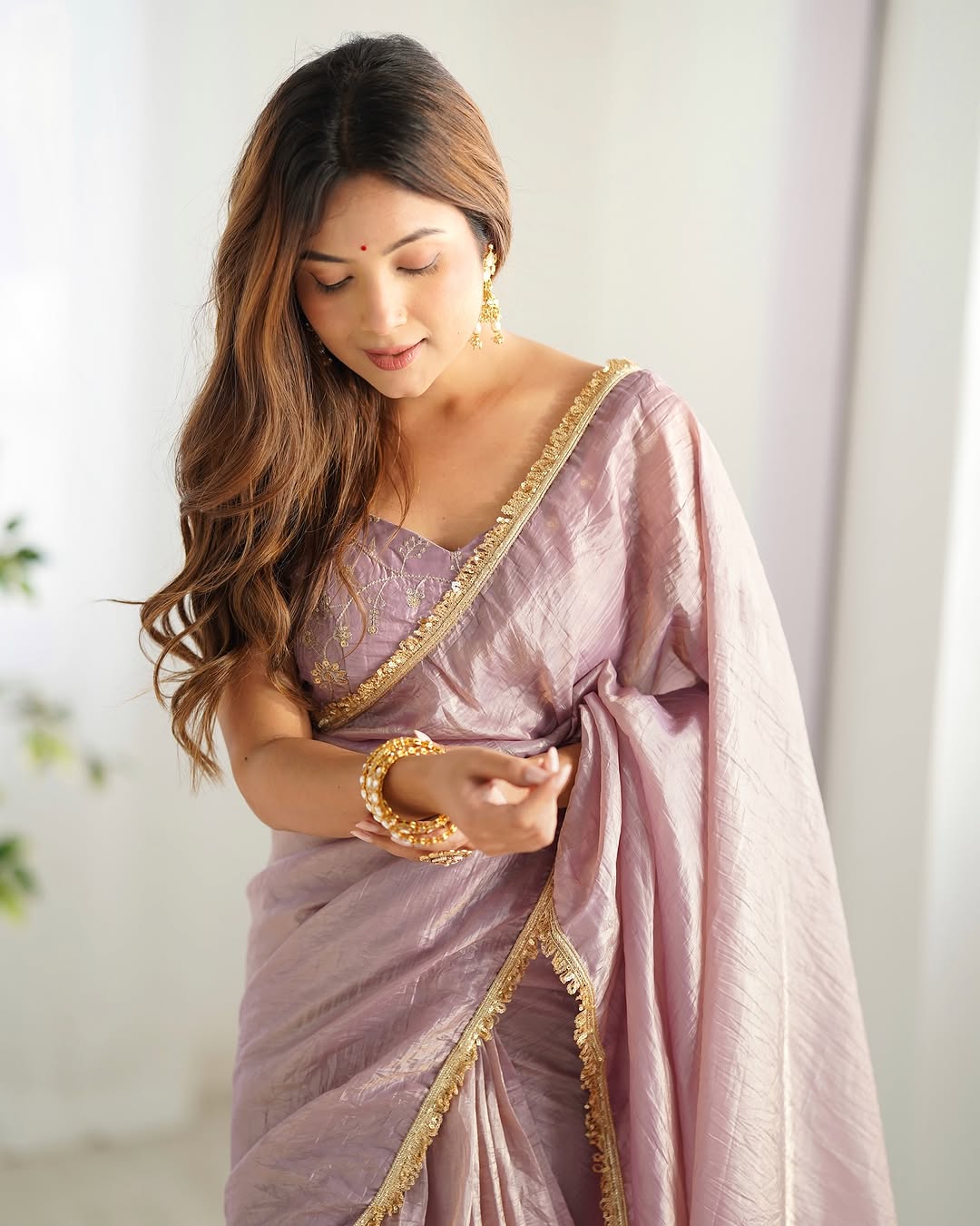 Aarvi Light Dusty Mauve Ready-To-Wear Gold Crush Tissue Silk Saree