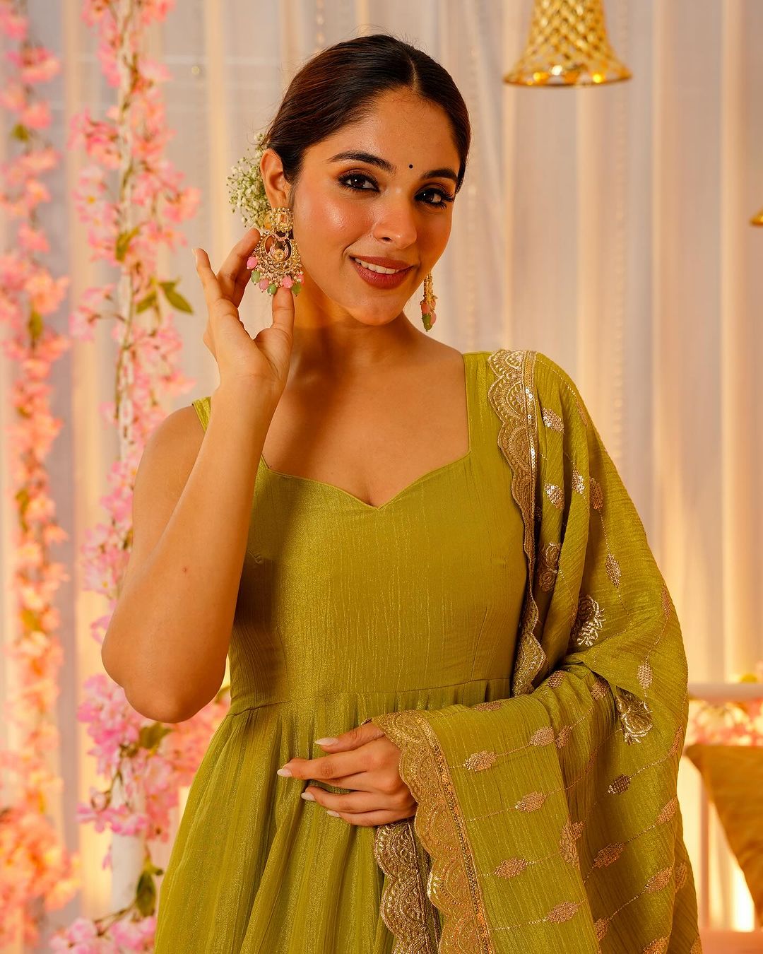 Dviti Green Chinon Silk Sleeveless Embroidery Gown Set