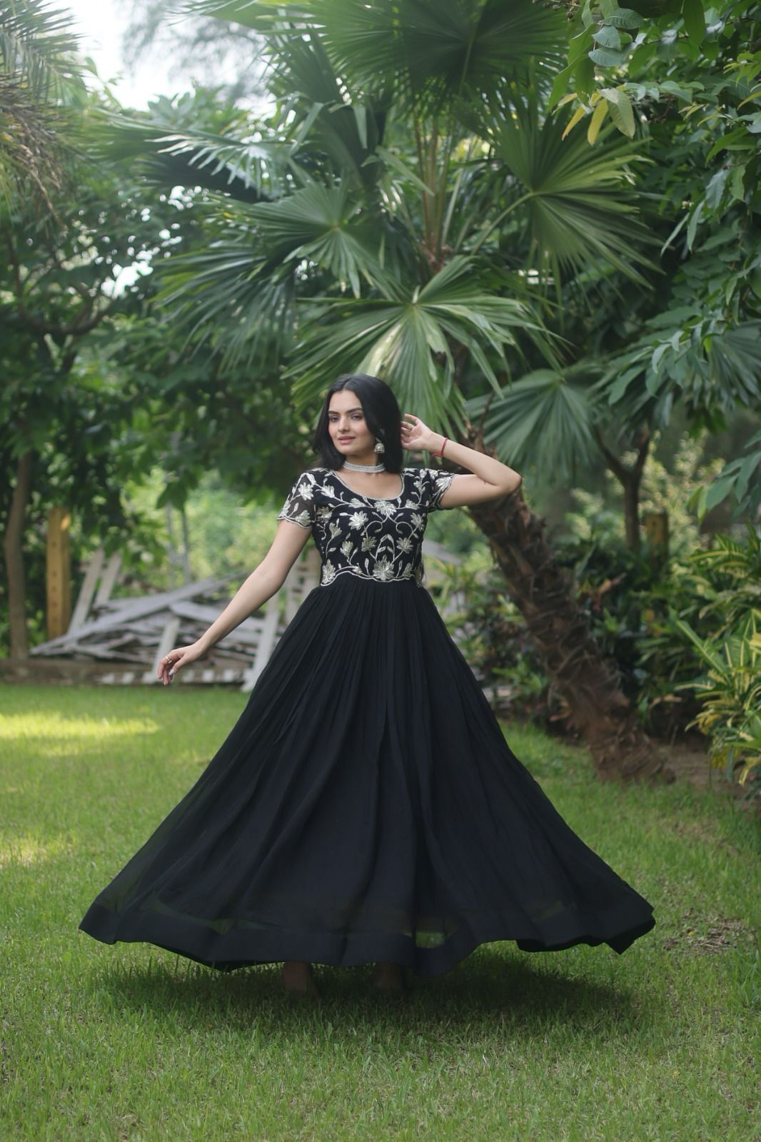 Elegant Designer Readymade Georgette Gown