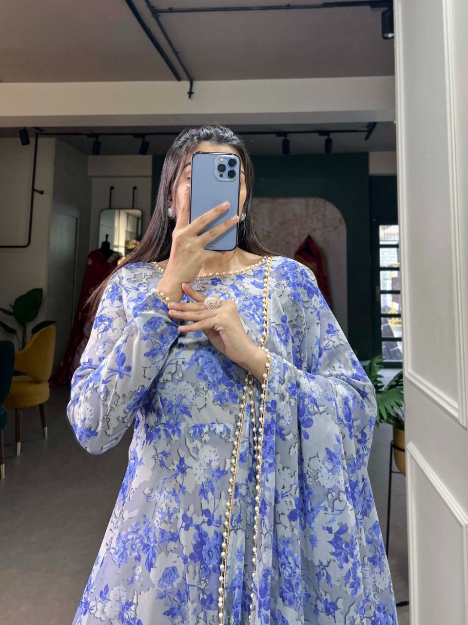 Enchanting Georgette Floral Print & Pearl Lace Border Elegance Kurti Set