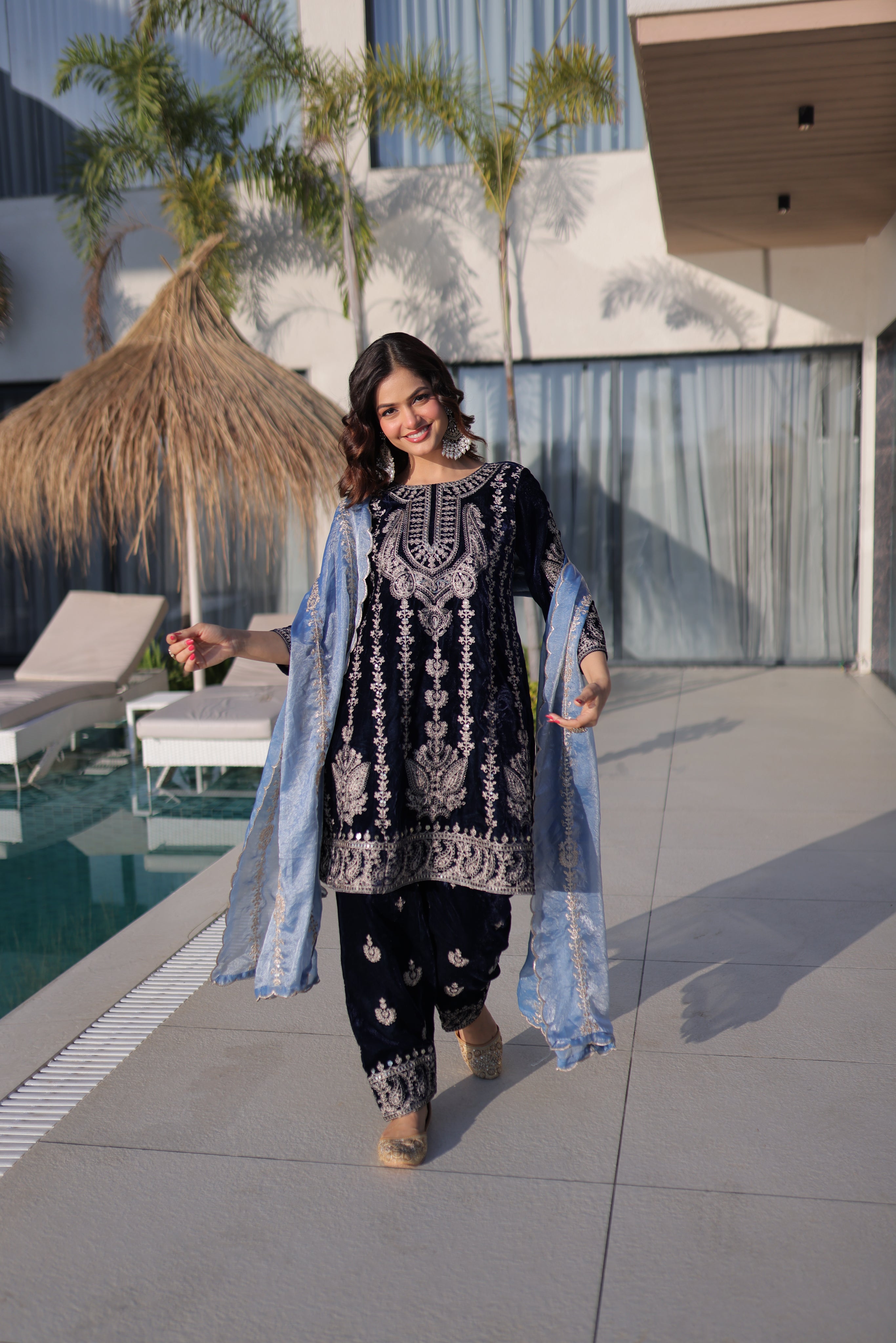 Roshni Navy Blue Color Velvet Rich Zari Embroidered Work Kurti Set