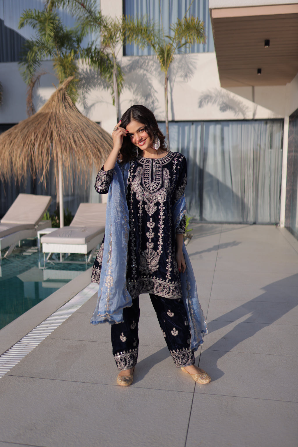 Roshni Navy Blue Color Velvet Rich Zari Embroidered Work Kurti Set