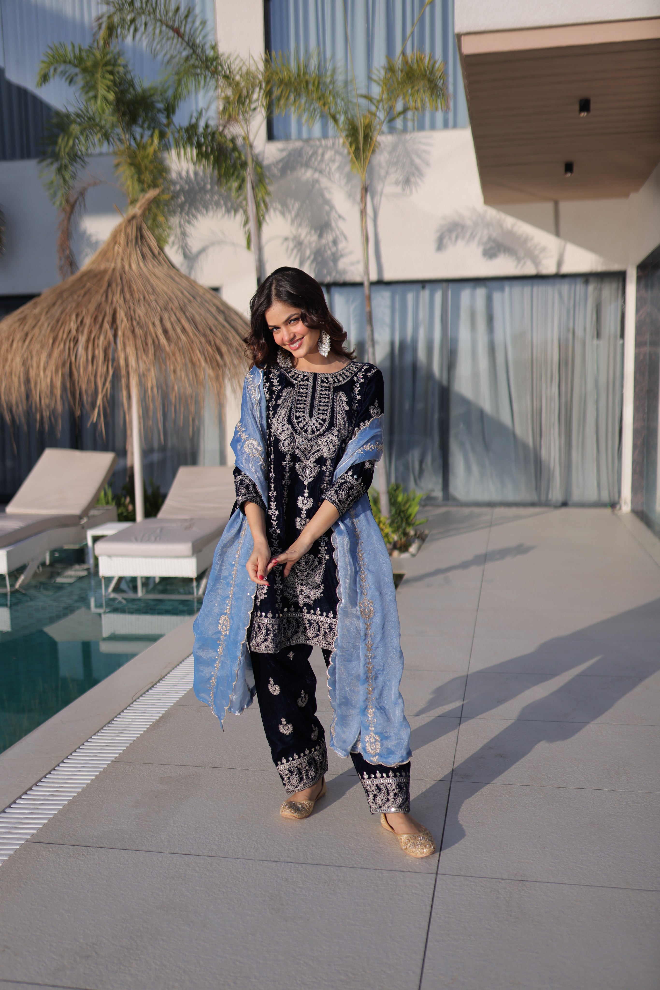 Roshni Navy Blue Color Velvet Rich Zari Embroidered Work Kurti Set