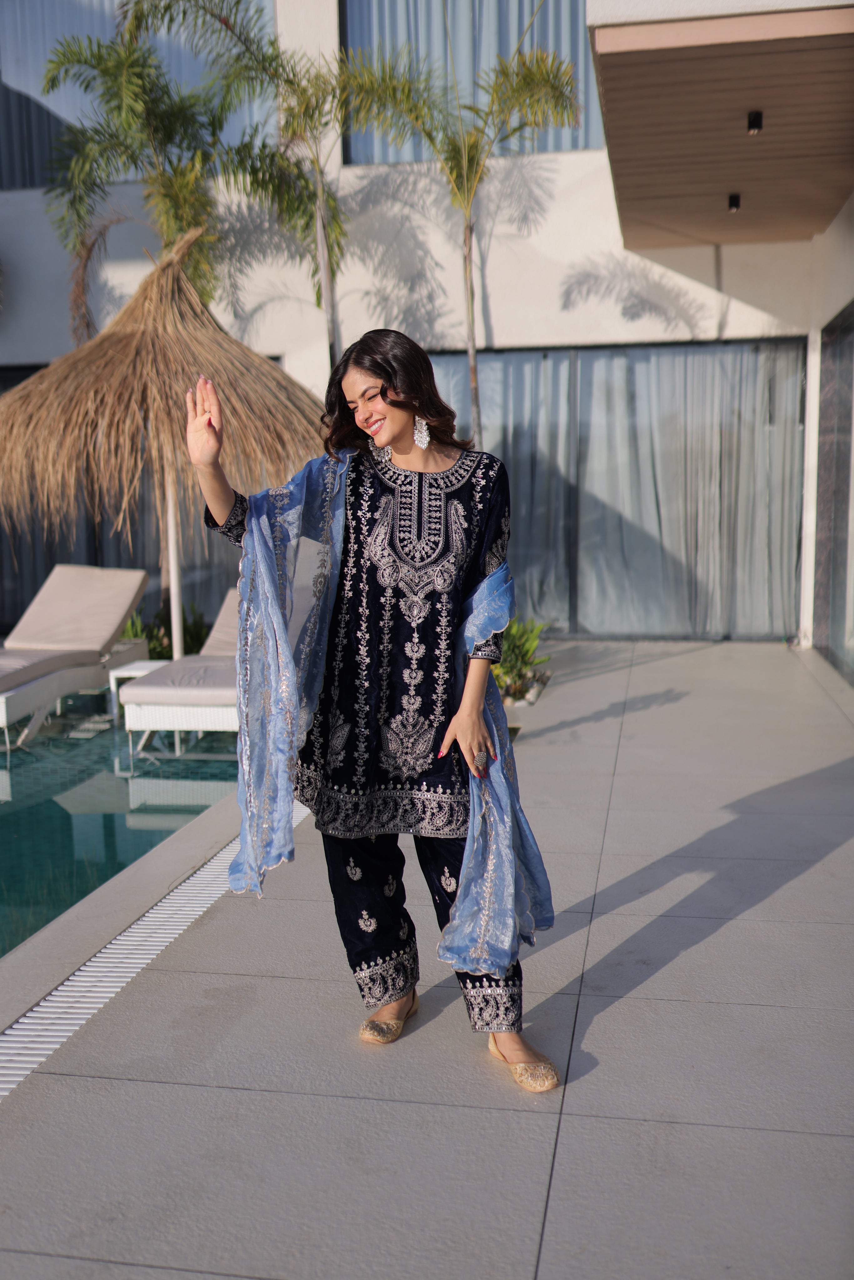 Roshni Navy Blue Color Velvet Rich Zari Embroidered Work Kurti Set