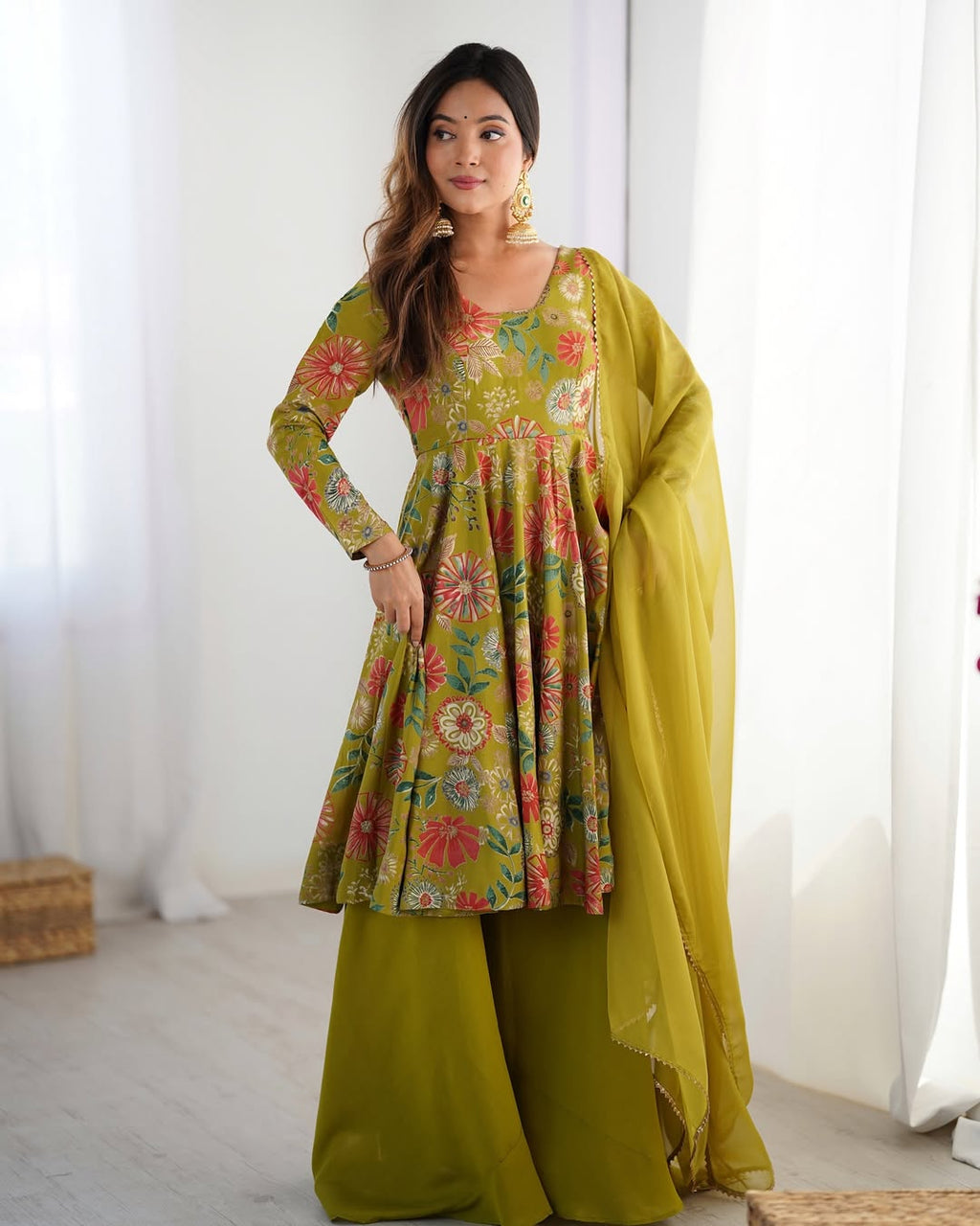 Karisma Green Kurti Plazzo Set – Roman Silk Chanderi kurti with discharge print, paired with plain Roman silk plazzo and soft tabby organza dupatta with lace border; lightweight, elegant ethnic set ideal for festive, office, or casual wear.