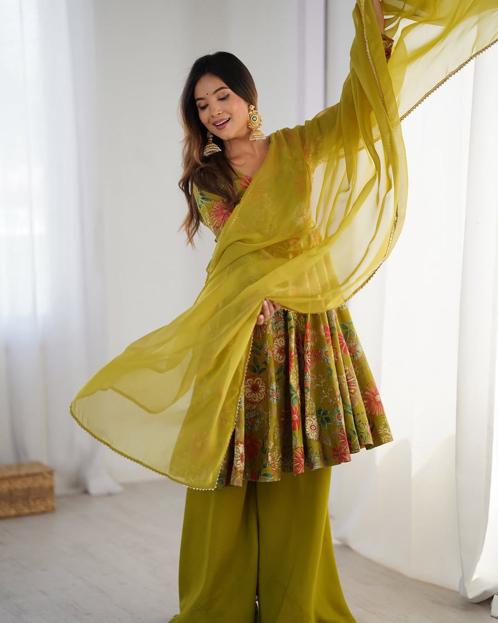 Karisma Green Kurti Plazzo Set – Roman Silk Chanderi kurti with discharge print, paired with plain Roman silk plazzo and soft tabby organza dupatta with lace border; lightweight, elegant ethnic set ideal for festive, office, or casual wear.