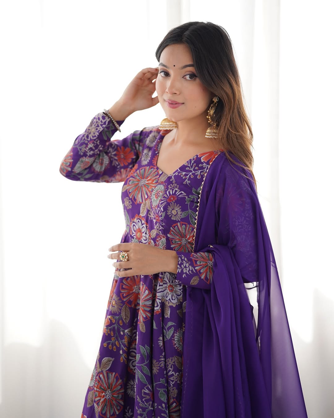 Karisma Purple Kurti Plazzo Set – Roman Silk Chanderi kurti with elegant discharge print, paired with plain silk plazzo and organza dupatta with lace border; lightweight, regal ethnic wear for festive and everyday elegance.