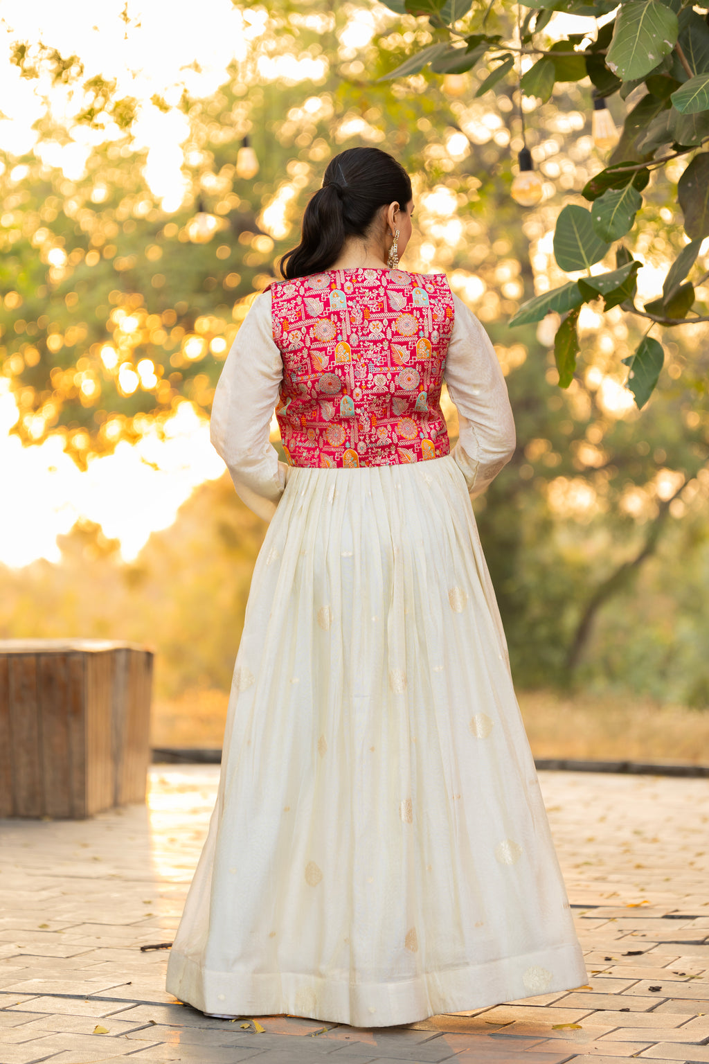 Off-white jacquard butti gown with pink koti