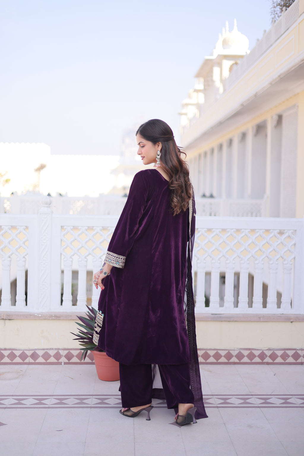 Arusha Wine Color Velvet Sequins Zari Coding Thread Embroidered Kurti Set