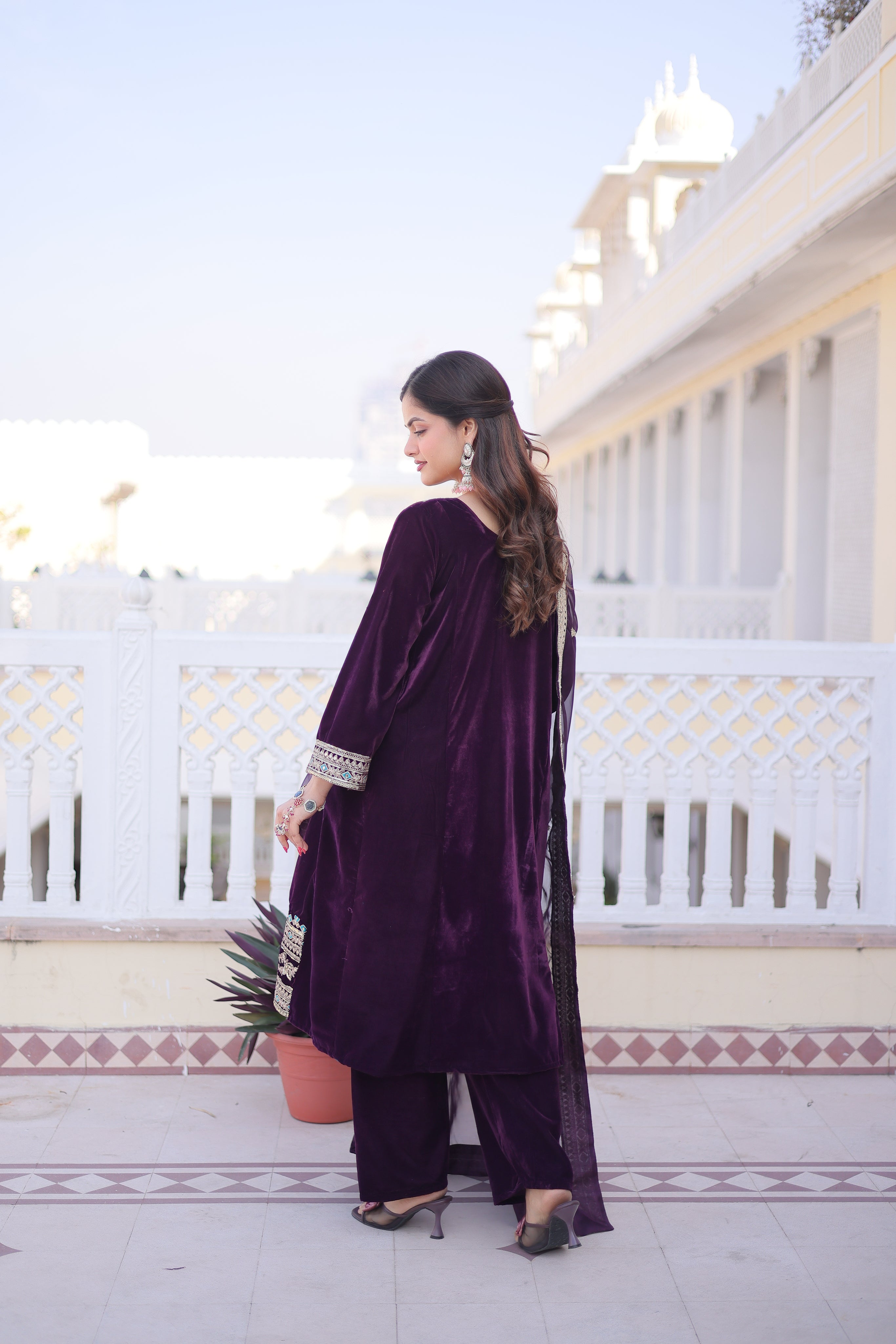 Arusha Wine Color Velvet Sequins Zari Coding Thread Embroidered Kurti Set