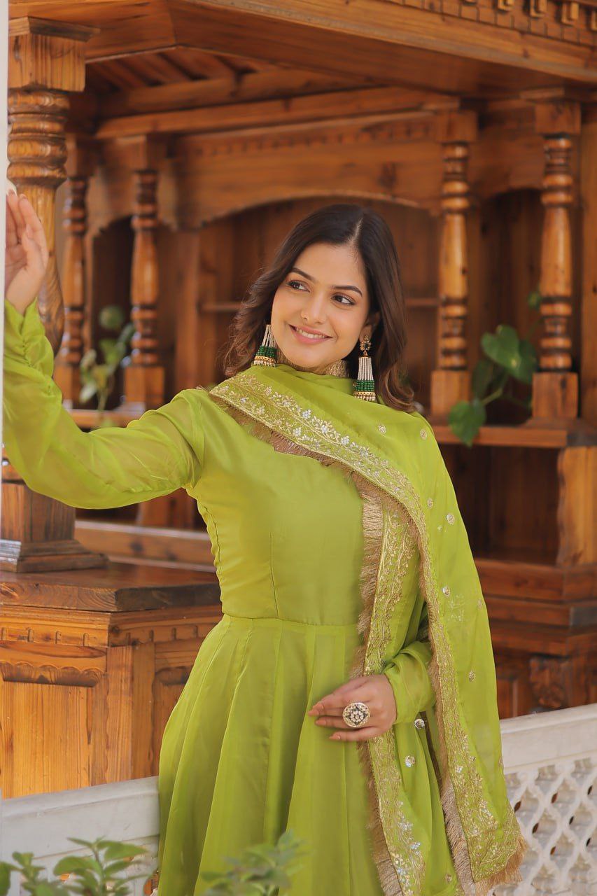 Kamakshi green russian silk anarkali gown set