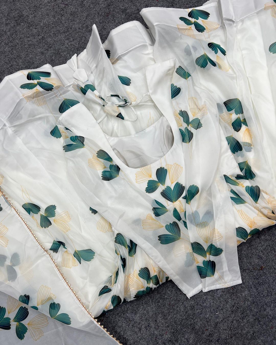 Mahira White Flair Organza Anarkali Suit Set