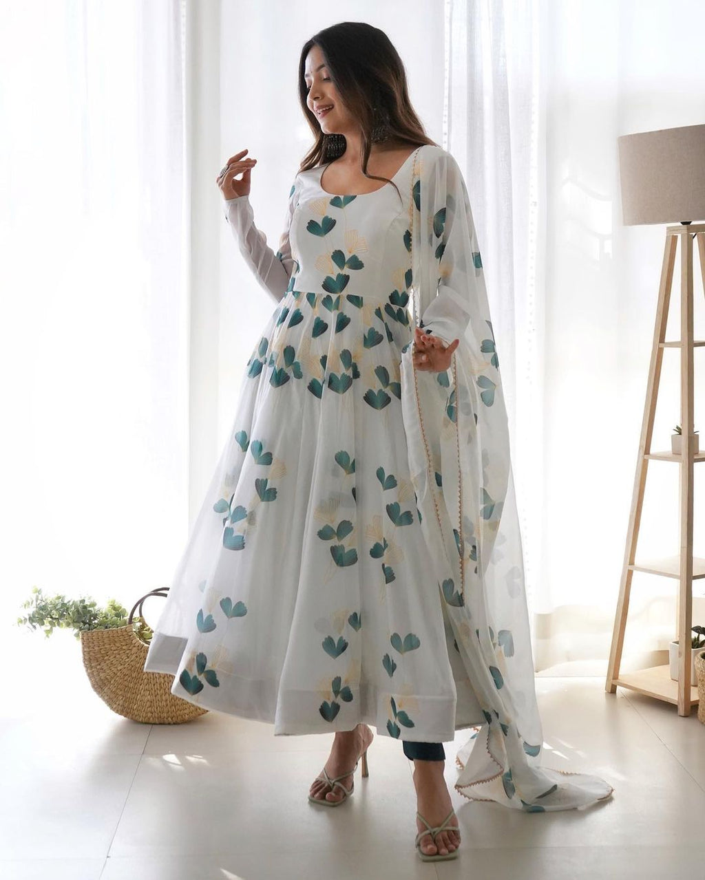 Mahira White Flair Organza Anarkali Suit Set