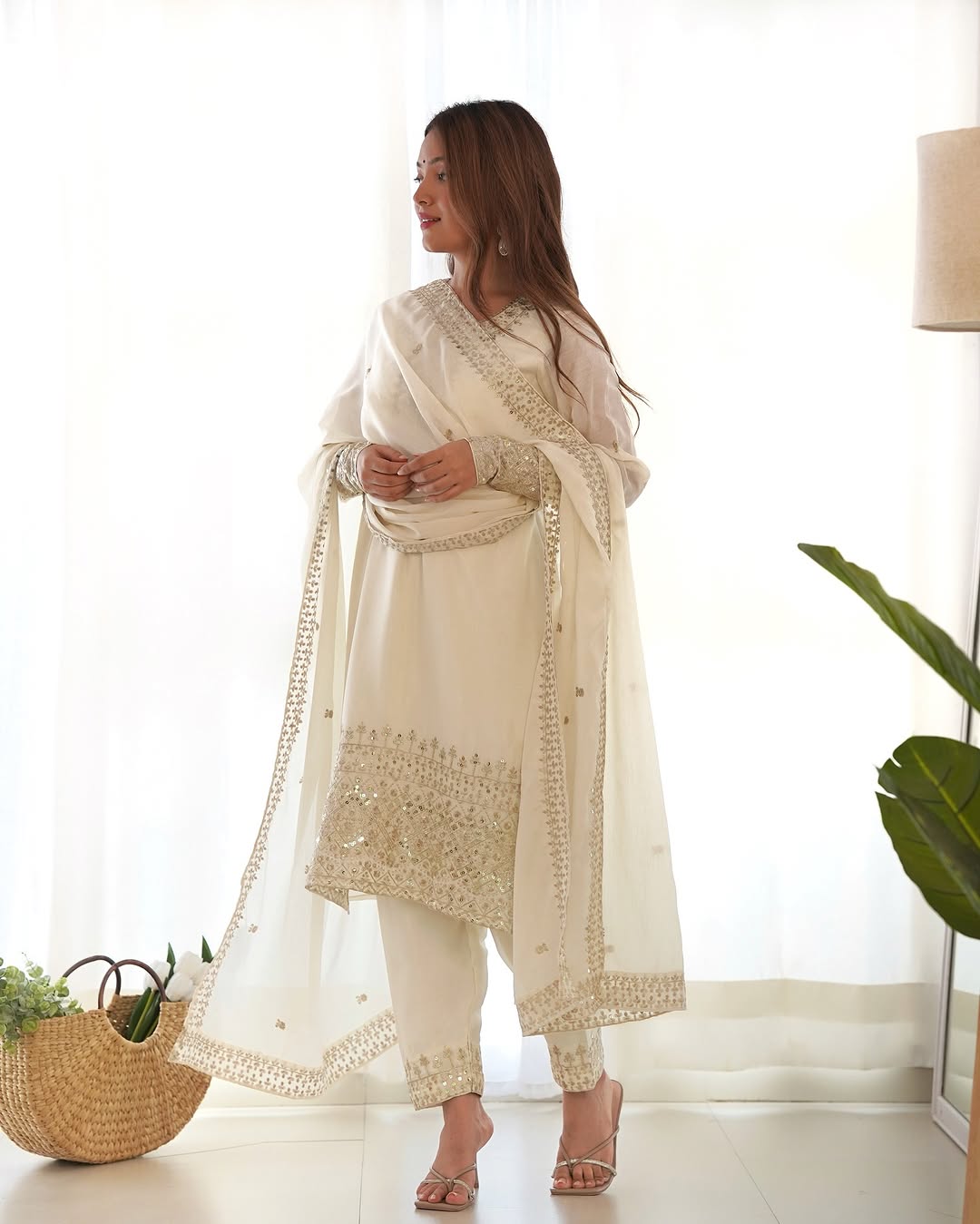 Pranavi White Pure Chinon Silk Kurta Suit Set With Dupatta