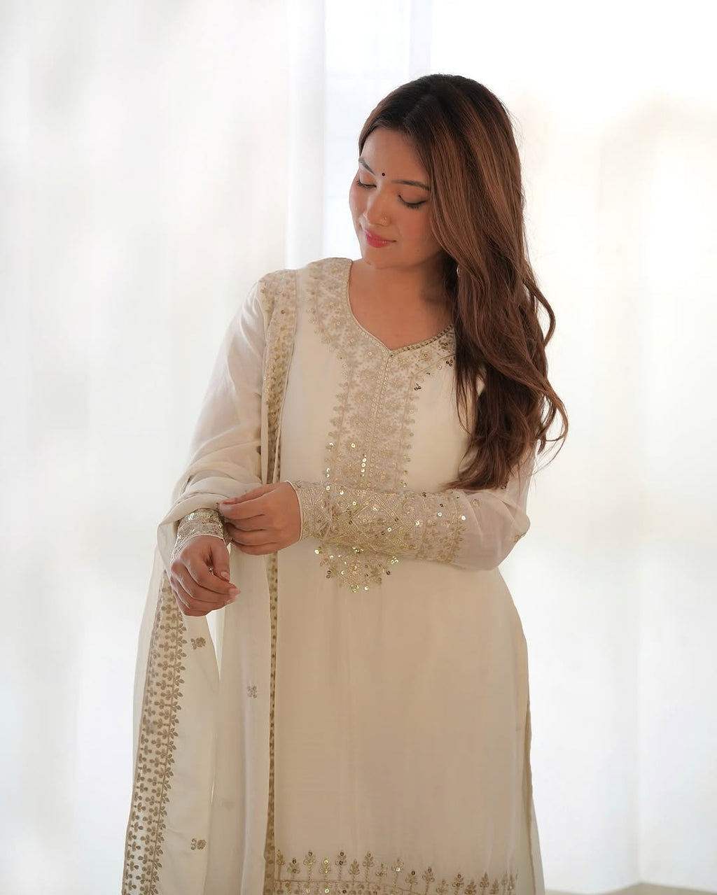 Pranavi White Pure Chinon Silk Kurta Suit Set With Dupatta