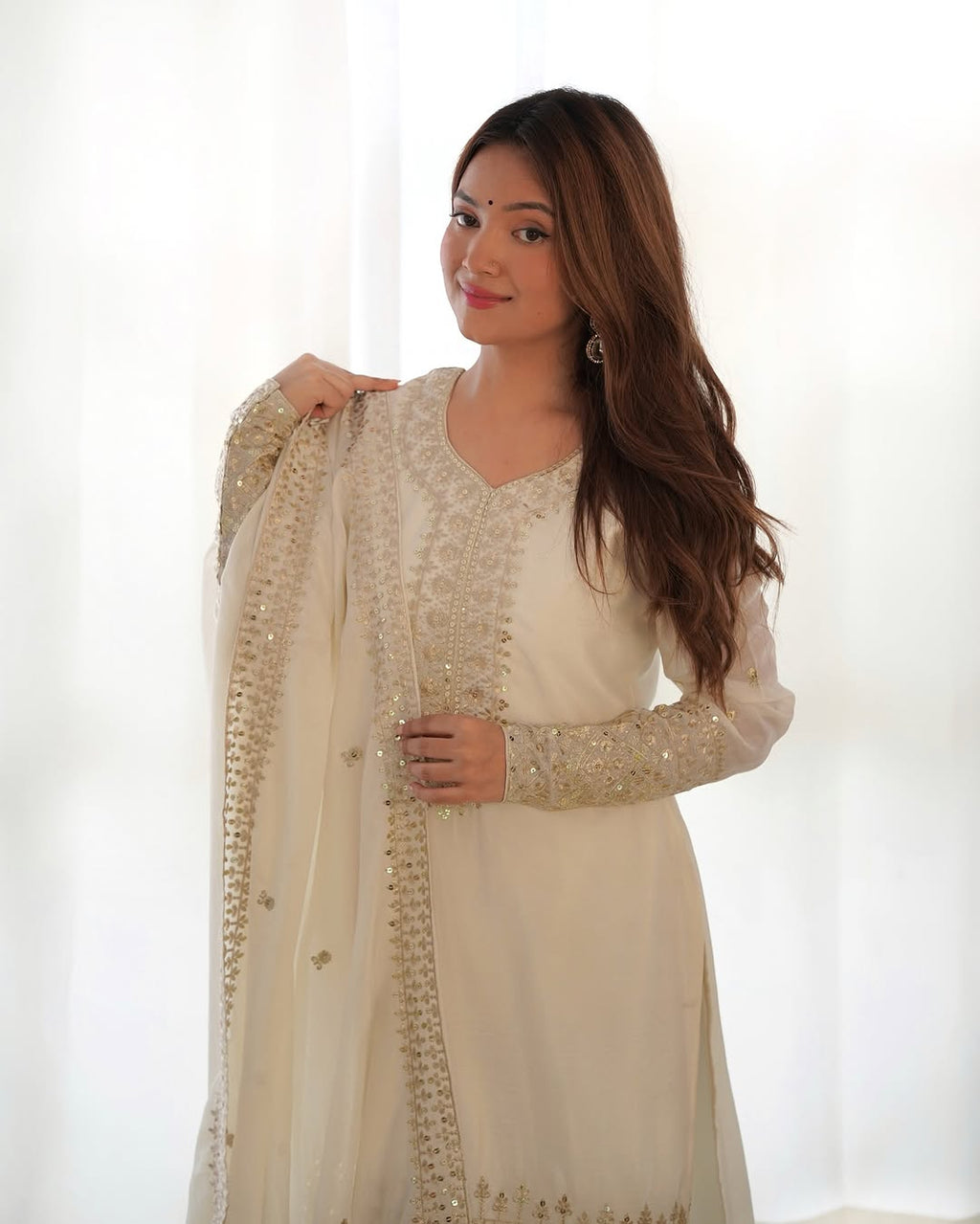 Pranavi White Pure Chinon Silk Kurta Suit Set With Dupatta