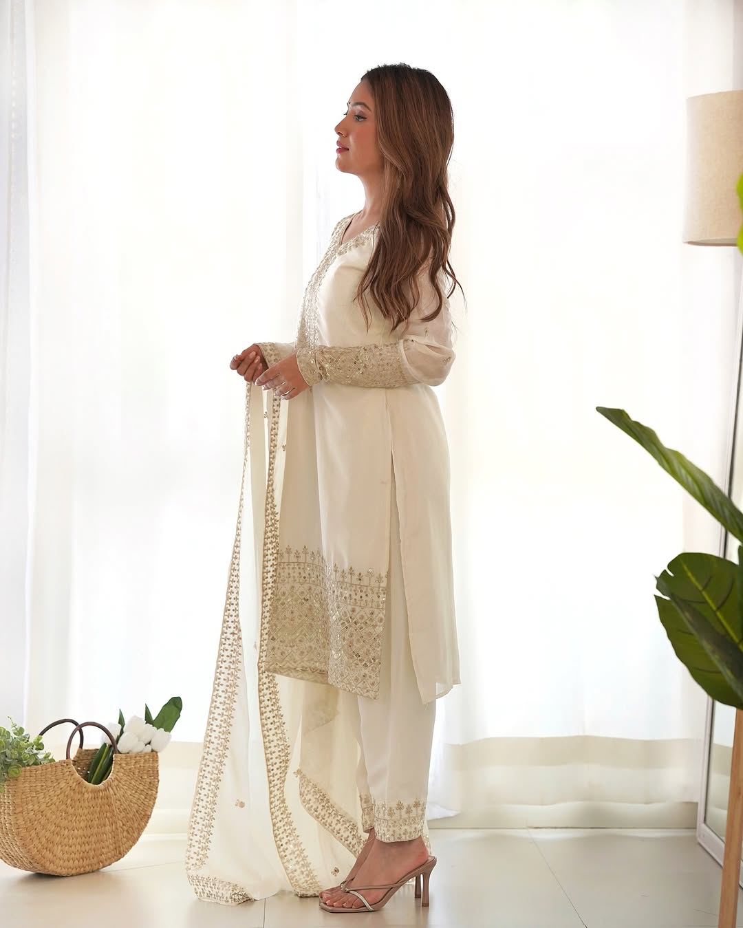 Pranavi White Pure Chinon Silk Kurta Suit Set With Dupatta