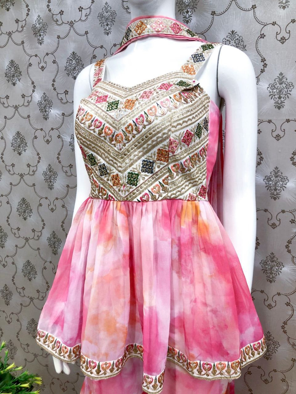 Stylish gulabi sharara set for festive wear