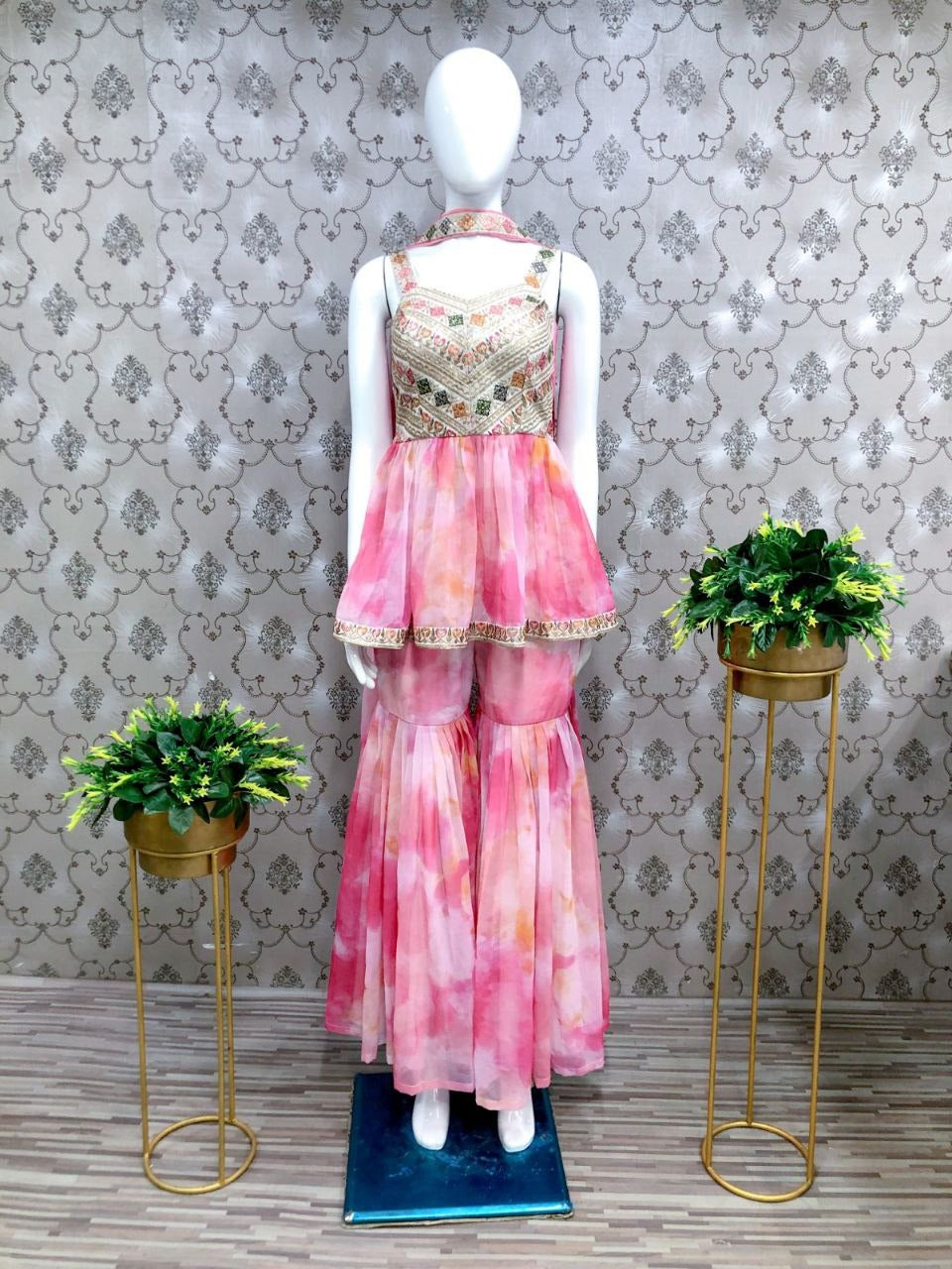 Stylish gulabi sharara set for festive wear