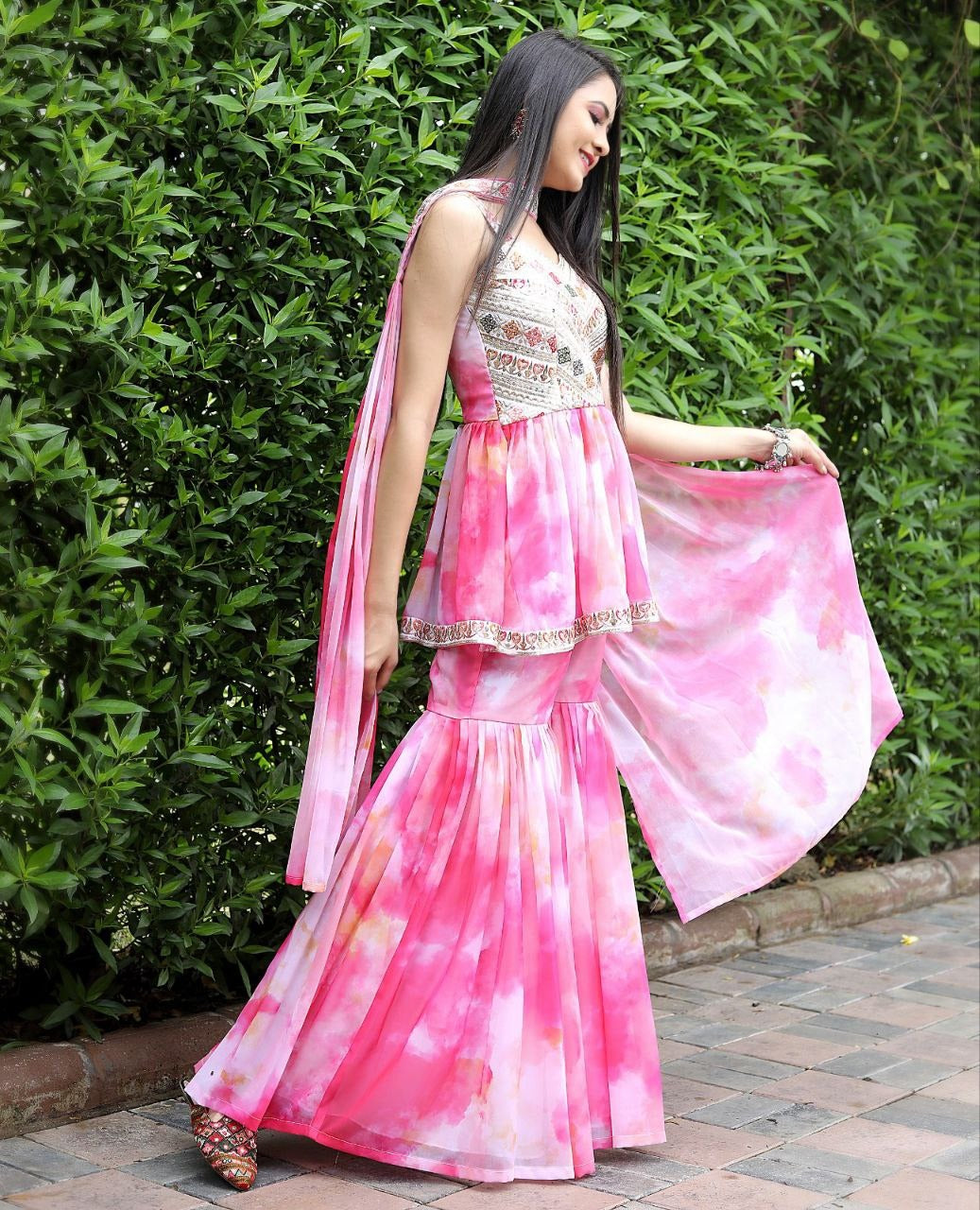 Stylish gulabi sharara set for festive wear