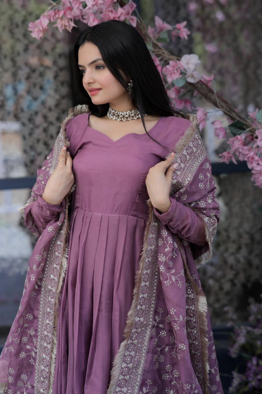 Swarna Pink Tebby Silk Anarkali Suit Set