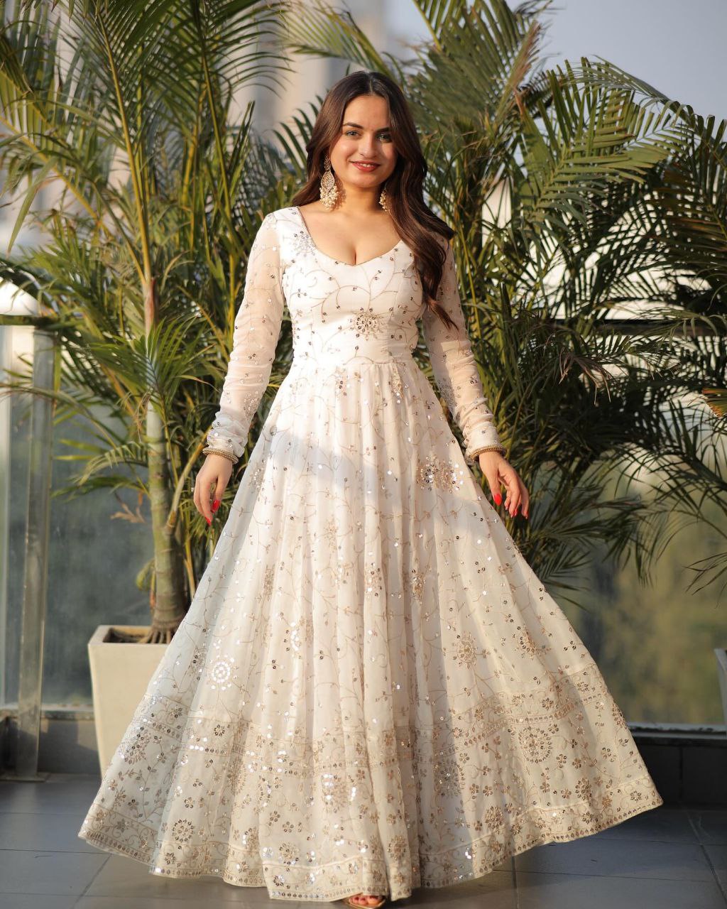 White Princess White Anarkali With Golden Border Classy White Anarkali, Delicately Embroidered ?#fashion White Princess White Anarkali With Golden Border Classy White Anarkali, Delicately Embroidered ?#fashion