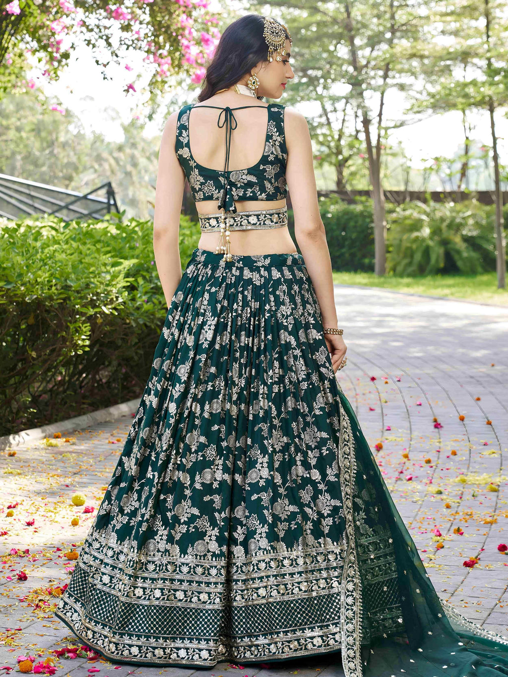 Emerald green Dola silk jacquard embroidered lehenga choli with dupatta