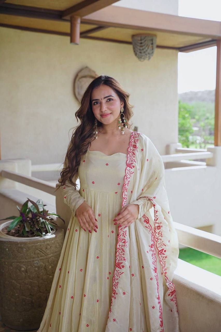 Ivory Cream Floral Embroidered Anarkali Gown with Delicate Red Butti Work, Intricate Floral Hem Border & Matching Dupatta