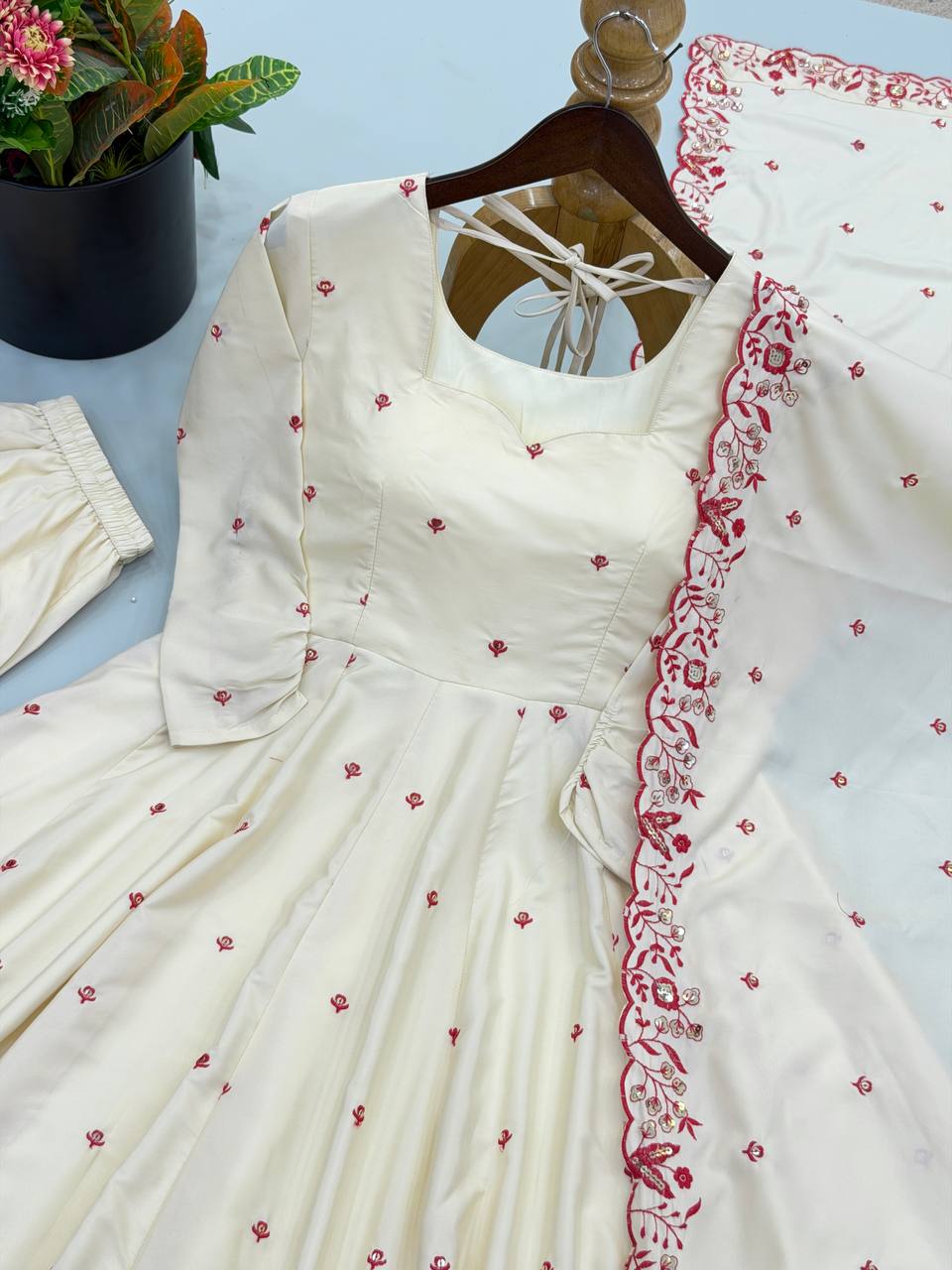 Ivory Cream Floral Embroidered Anarkali Gown with Delicate Red Butti Work, Intricate Floral Hem Border & Matching Dupatta