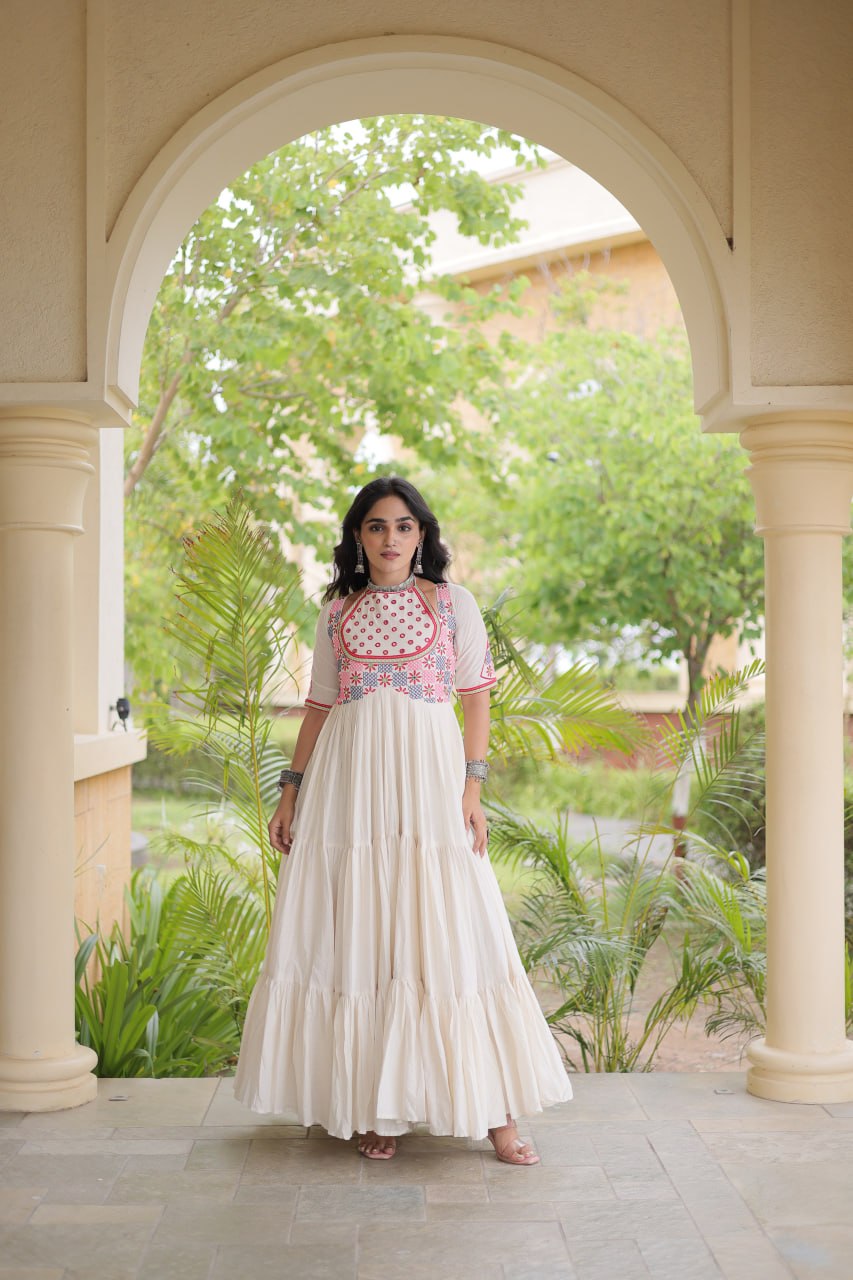 Navratri Noor Royal White Gown