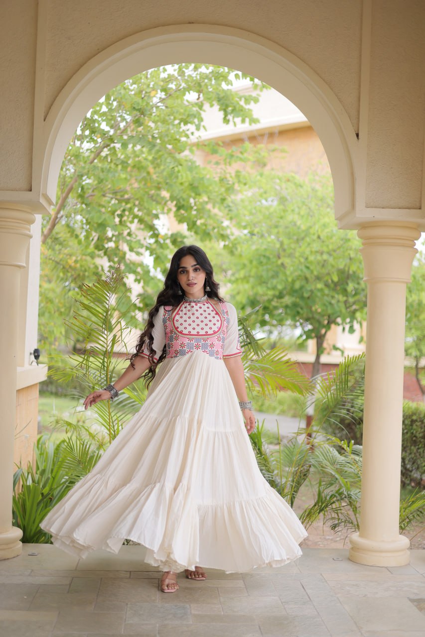 Navratri Noor Royal White Gown