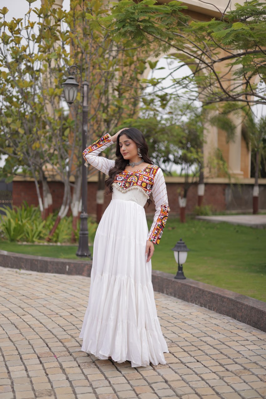 Urvi White Reyon Mukaish Gamthi Embroidered Gown