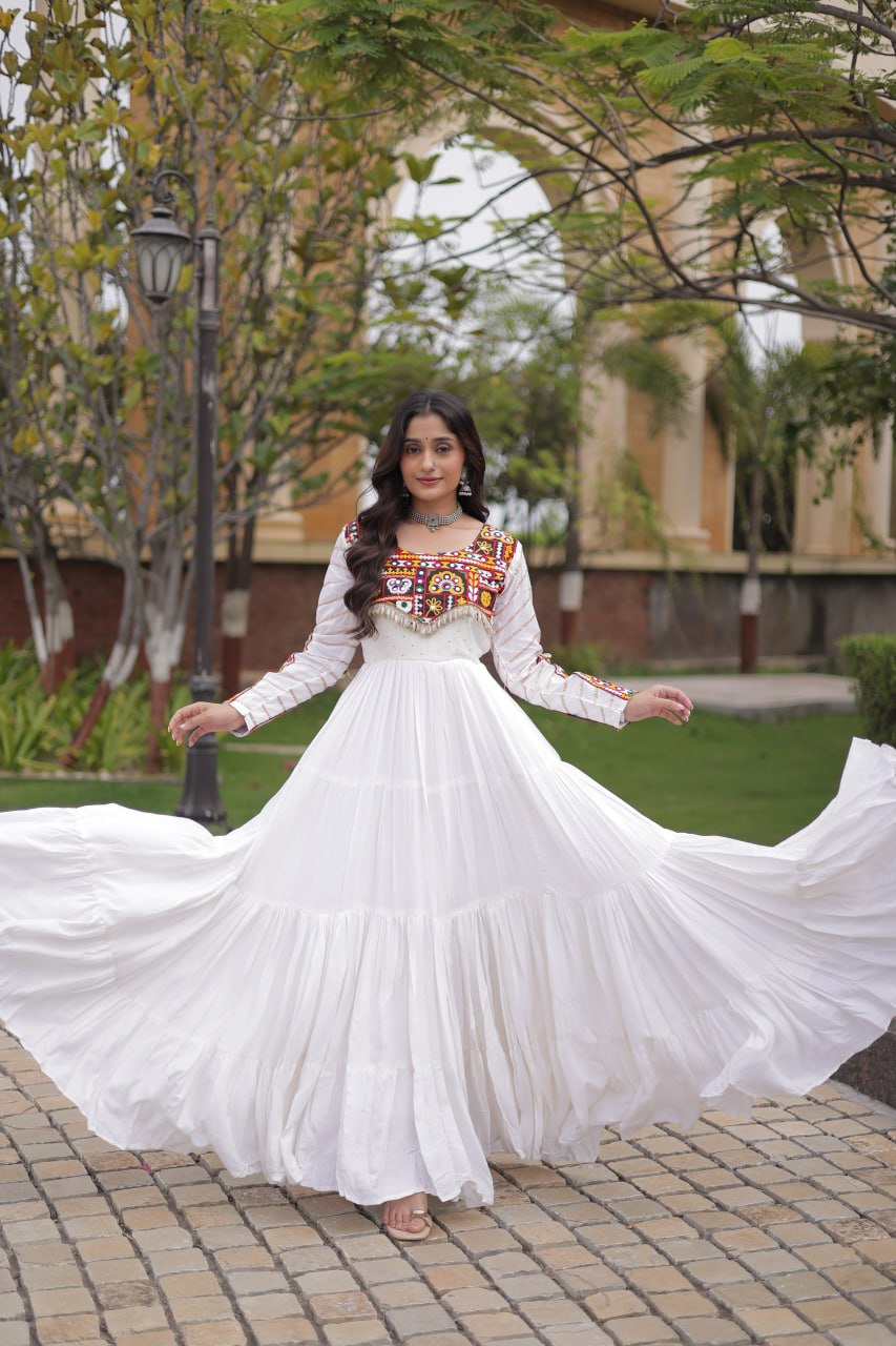 Urvi White Reyon Mukaish Gamthi Embroidered Gown