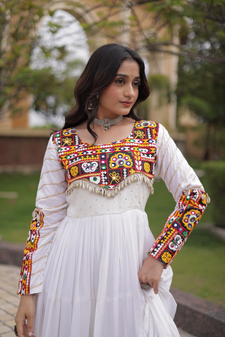 Urvi White Reyon Mukaish Gamthi Embroidered Gown