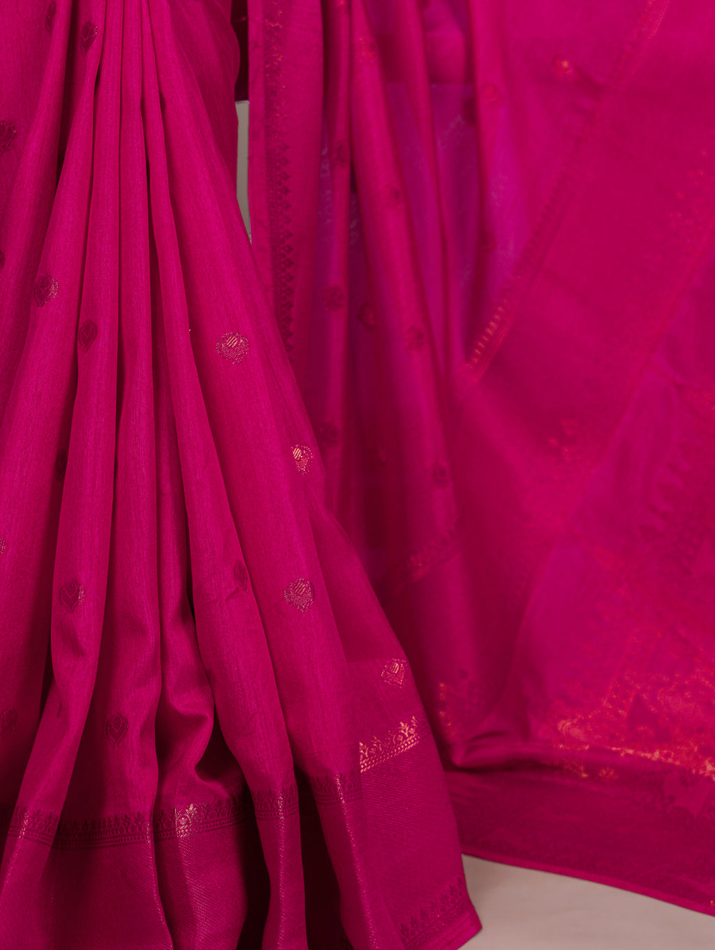 Pink Color Roop Silk Zari Weaving Saree with Unstitched Blouse