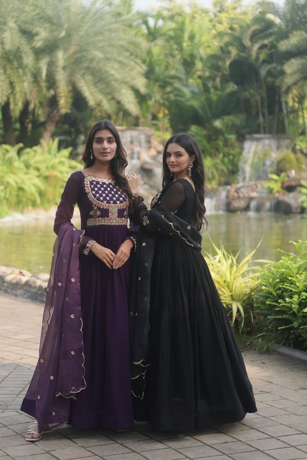 Floral Elegance: Embroidered Kurti Dupatta Set