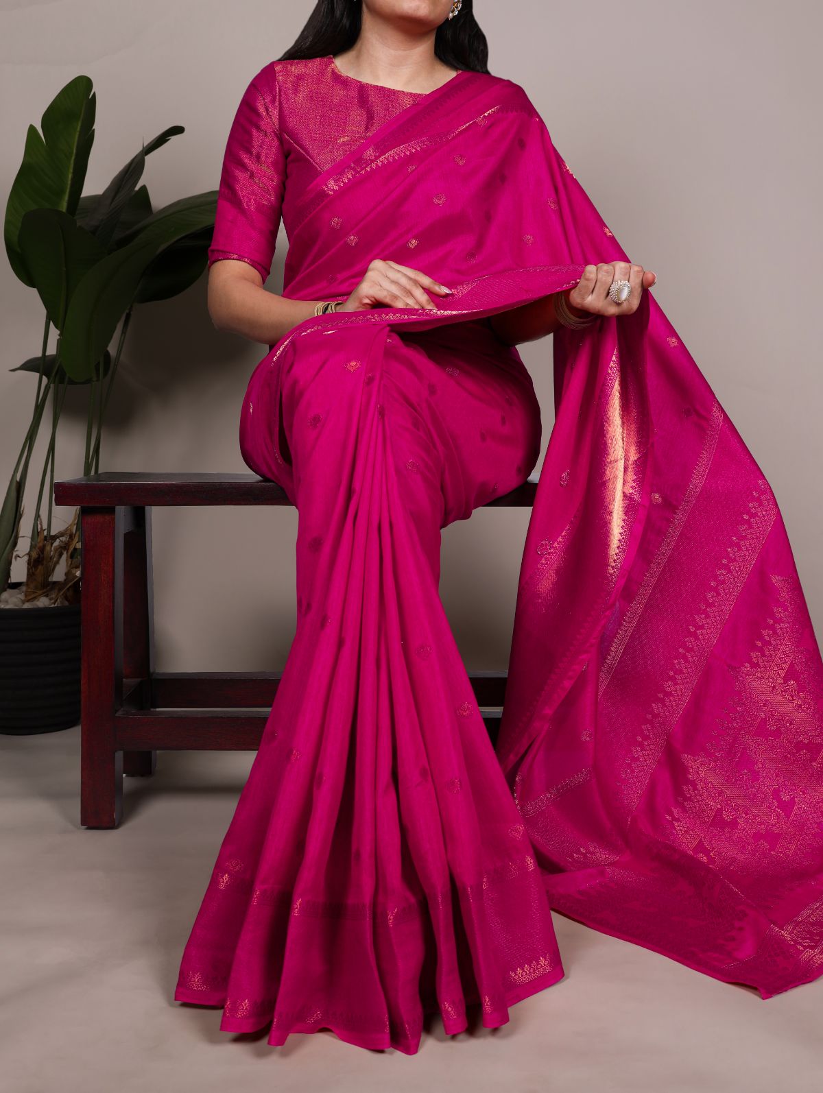 Pink Color Roop Silk Zari Weaving Saree with Unstitched Blouse