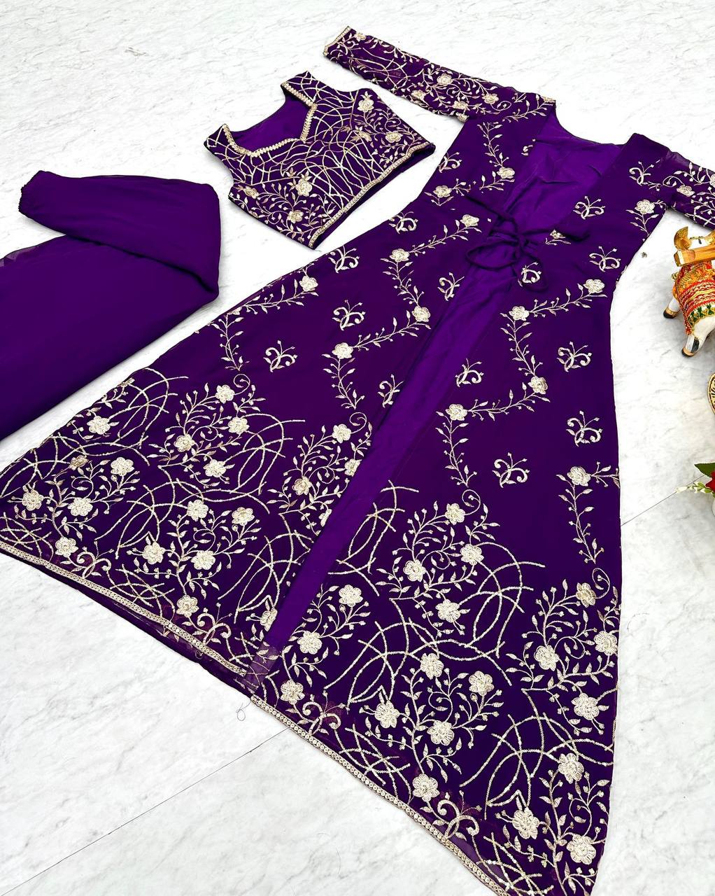 Aanshi Georgette Embroidered Shrug Set