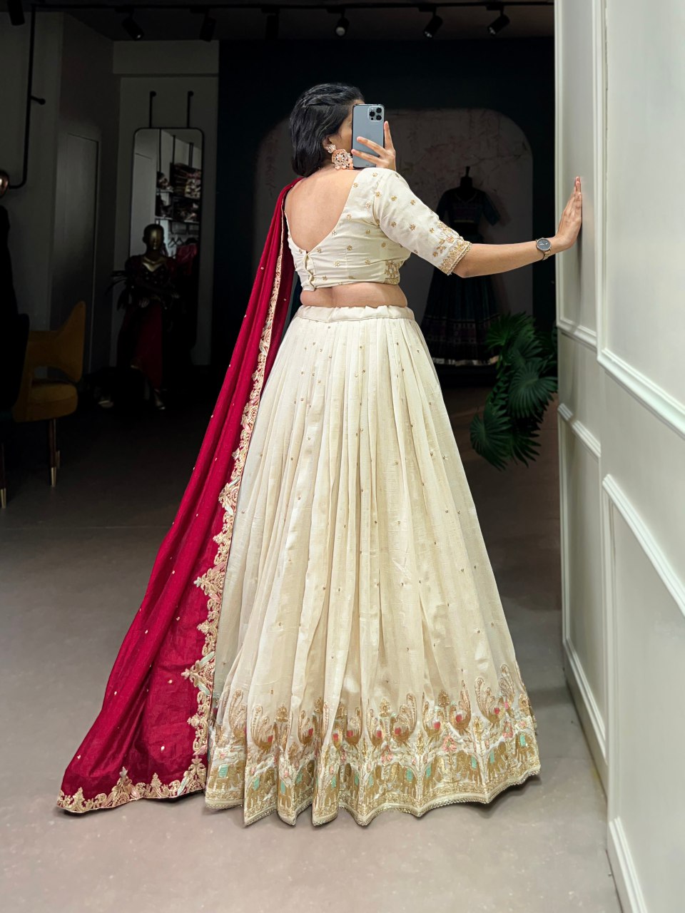 Sharanya off-white Vichitra silk embroidered lehenga choli set