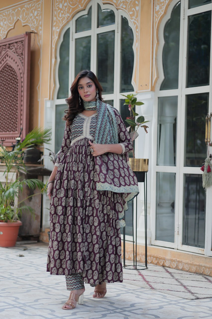 Veenashi Brown Pure Cotton Kurti Set