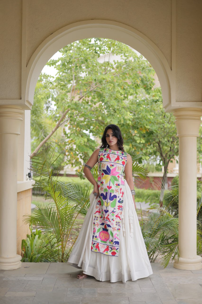 Ekta White Cora Cotton Gamthi Embroidered Lehenga Choli