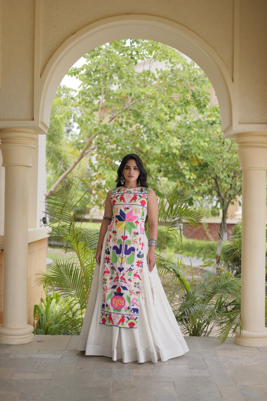 Ekta White Cora Cotton Gamthi Embroidered Lehenga Choli