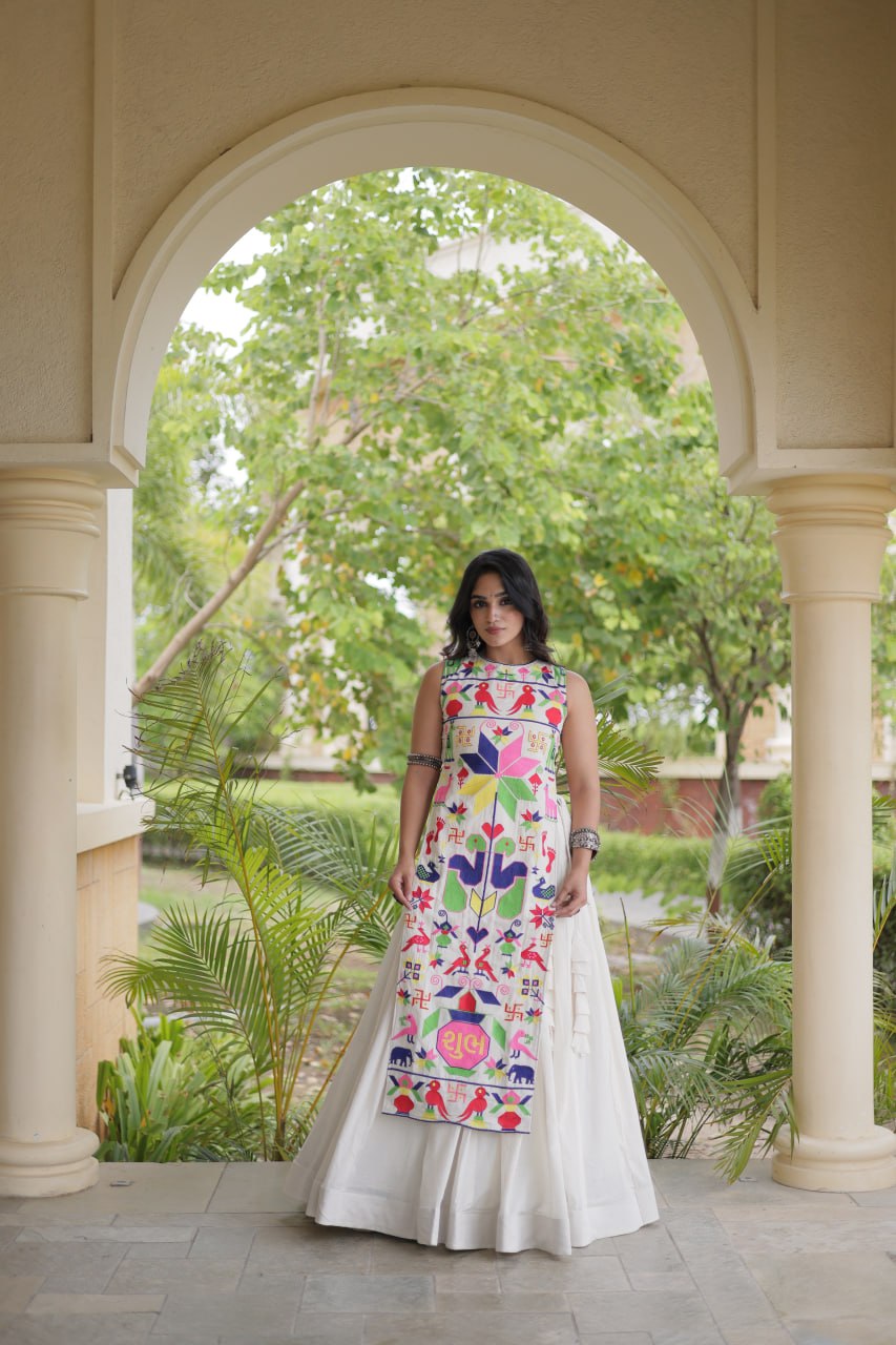 Ekta White Cora Cotton Gamthi Embroidered Lehenga Choli