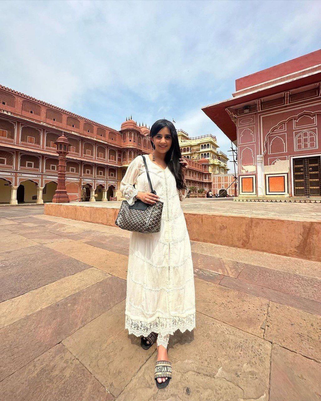 Prabhavati White Muslin Embroidered Kurti Set