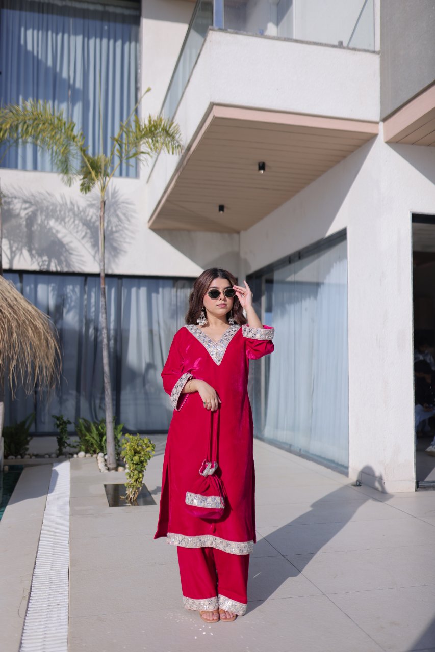 Elvya Rani Pink Velvet Zari Embroidered Mirror Work Kurti Set