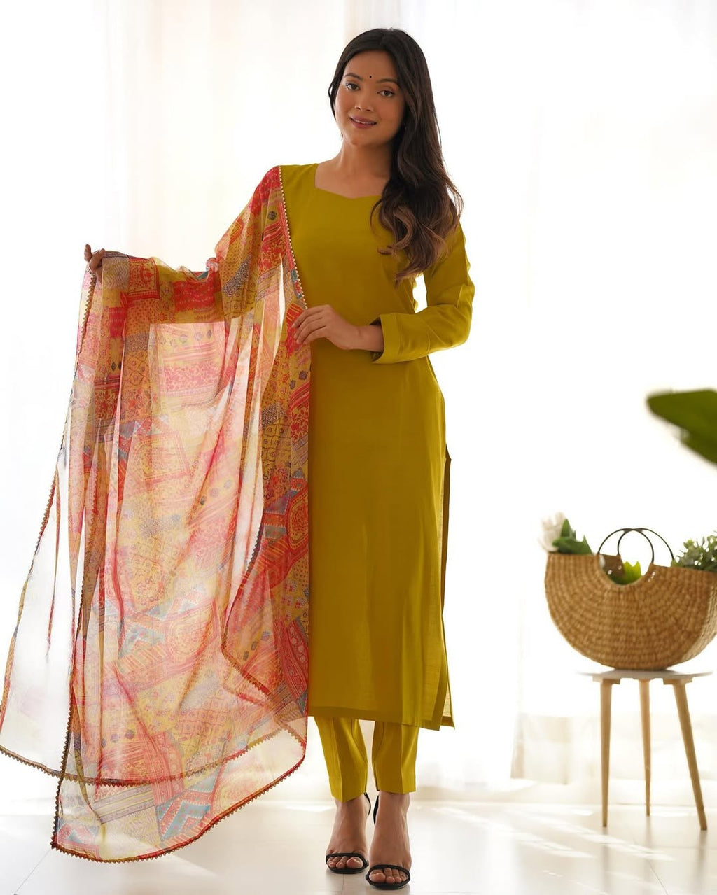 Vedanya Viscose Yellow Straight Kurti Set