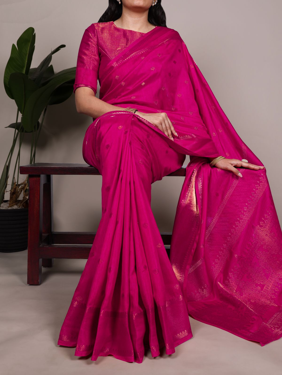Pink Color Roop Silk Zari Weaving Saree with Unstitched Blouse