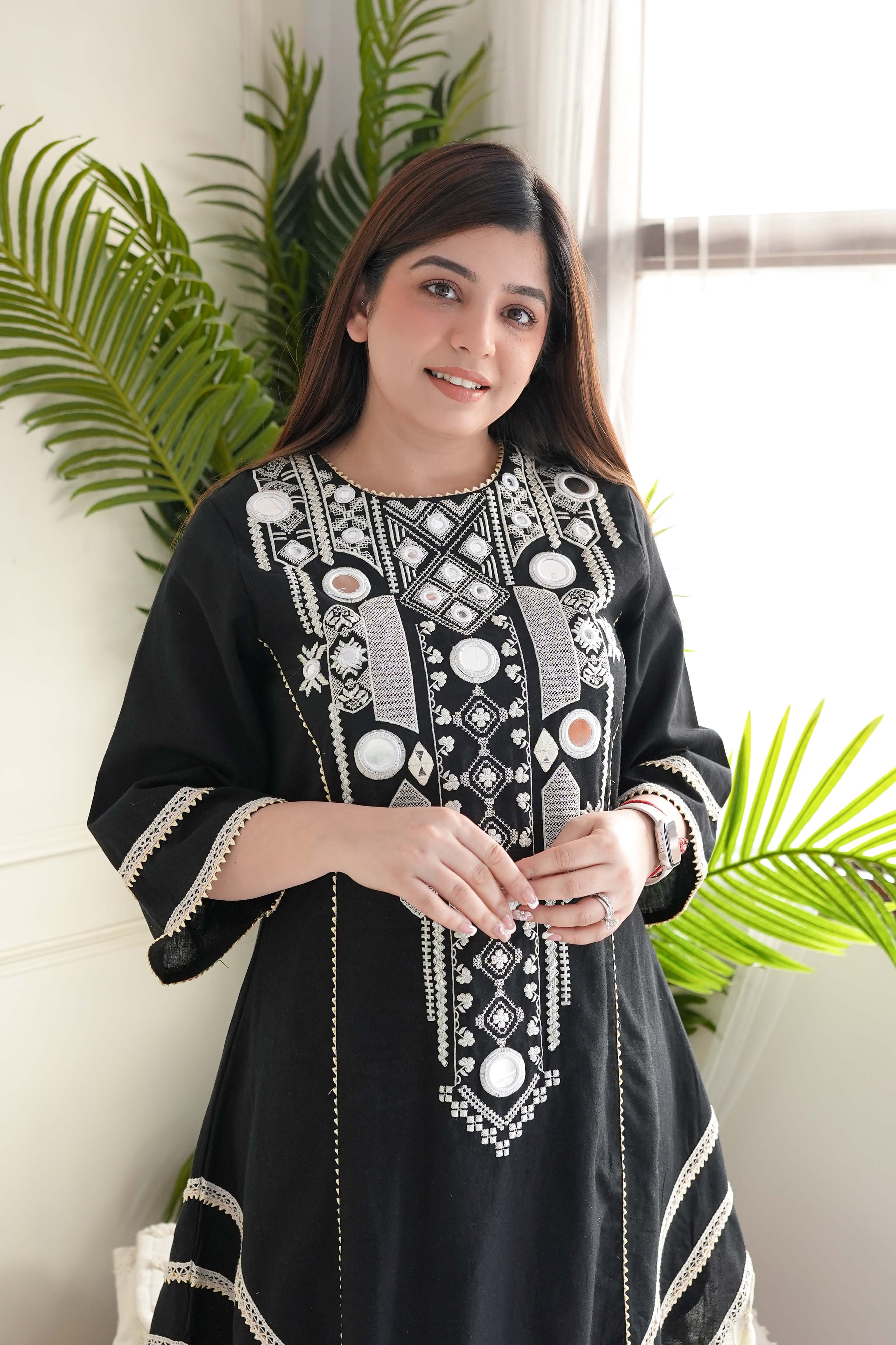 Anusha Black Embroidered Cotton Kurta Set