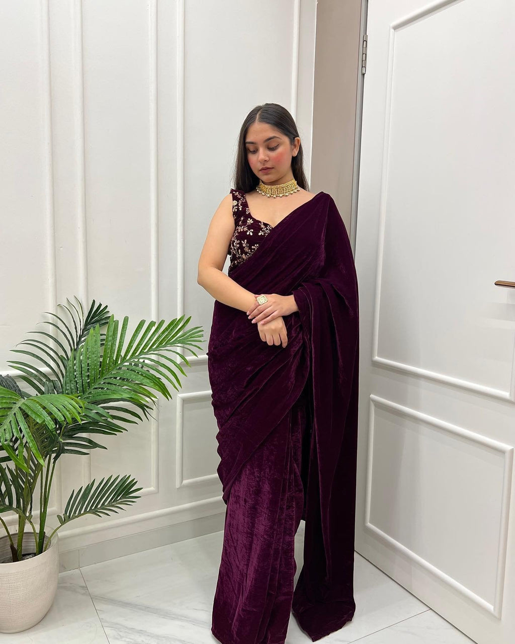 Vino Velvet Elegance: Wine-Colored Saree
